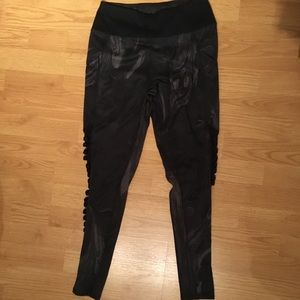 Abercrombie Marble Workout Leggings